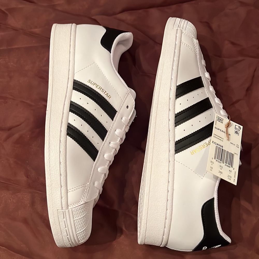 BRAND NEW Adidas Superstar